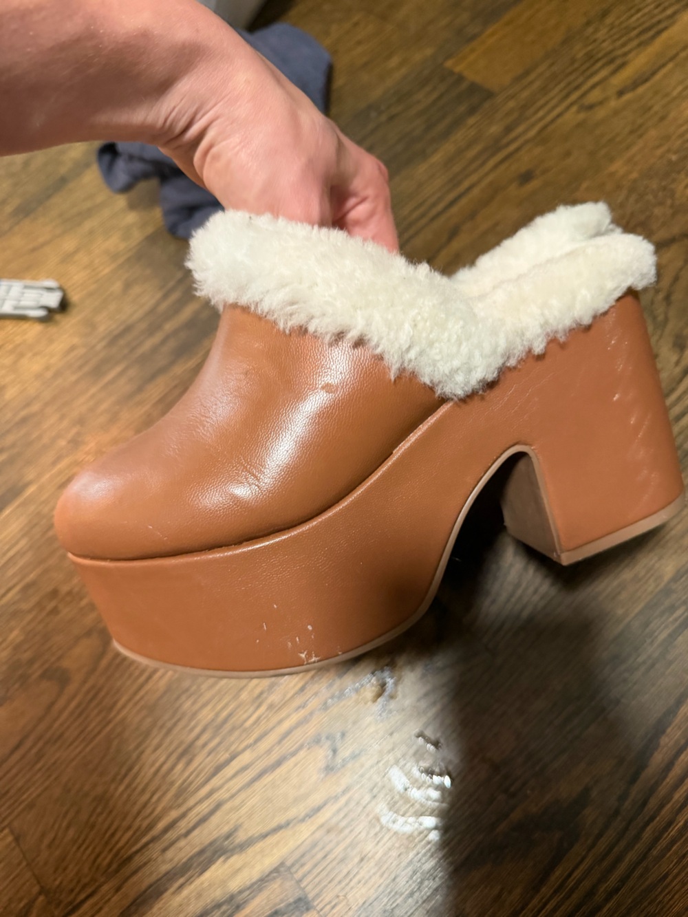 Larroude Women's Plush Slip-On Clogs in Cream